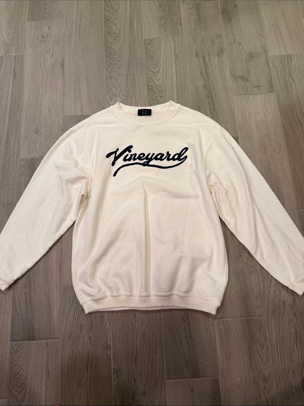 Yesterdays Sportswear Women’s White Crewneck with Navy Vineyard Script Size S
